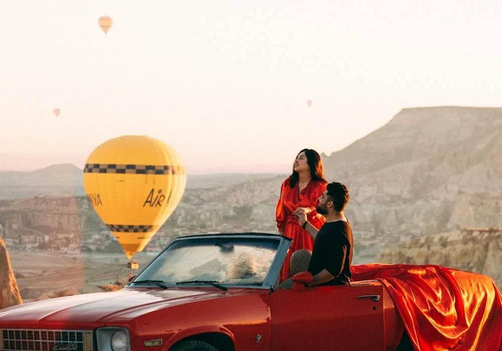 How to Plan the Perfect Honeymoon: Your Guide to an Unforgettable Romantic Experience