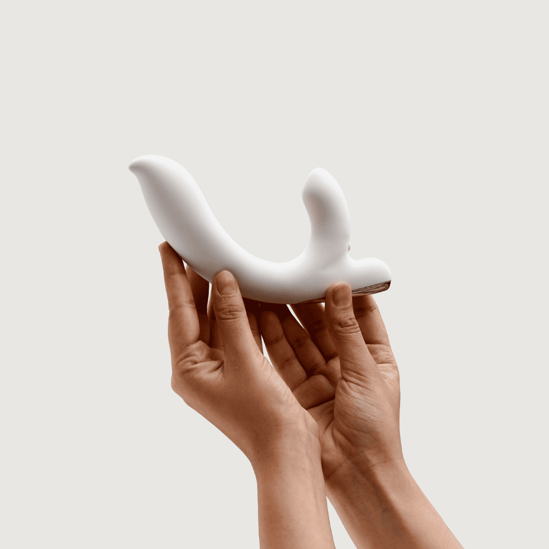 Arc Dual Play vibrating™ massager